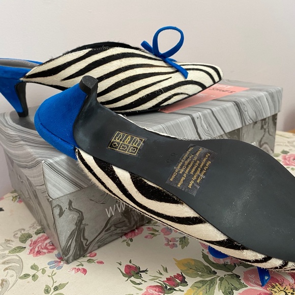 Jeffrey Campbell "Romance" Kitten Heel Mule, Size 8 - Picture 4 of 5